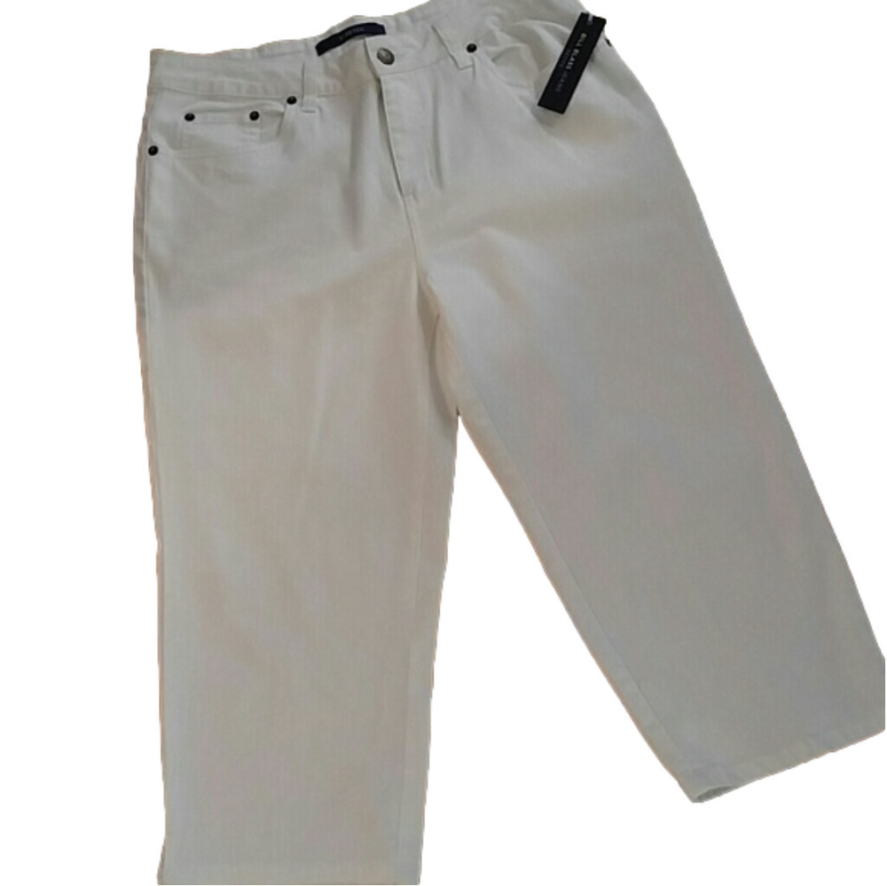 NWT Bill Blass White Capri Pants Jeans 8P  NICE